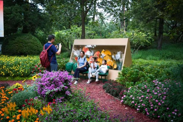 靠谱股票配资平台 北京市属公园今日迎客77万人次，16条错峰路线来了